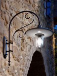 Светильник бра Отэлло (Альдо Бернарди, Италия), из состаренной латуни, для уличного использования
