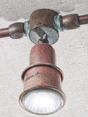 Светильник спот Чиветта (Альдо Бернарди, Италия), из состаренной латуни