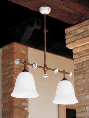 Подвесной светильник Каракои (Альдо Бернарди, Италия), с двумя стеклянными плафонами из молочно-белого стекла