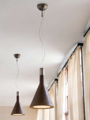 Подвесной светильник Фанэл (Альдо Бернарди, Италия), конической формы