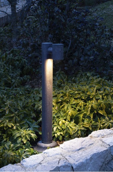 Уличный светильник Абарт 204 (Альдо Бернарди, Италия) из латуни, с рассеивающим светом